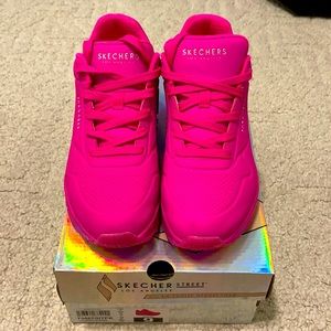 Skechers uno night shades lace up sneakers neon pink